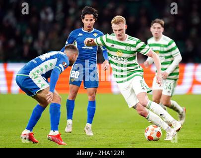 Real Betiss' Aitor Ruibal et Celtic Liam lors du match de l'UEFA Europa League, Groupe G au Celtic Park, Glasgow.Date de la photo: Jeudi 9 décembre 2021. Banque D'Images