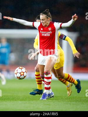 Londres, Royaume-Uni.01st févr. 2018.Londres, Royaume-Uni, DÉCEMBRE 09: Caitlin Foord d'Arsenal pendant la Ligue des champions de la femme Groupe C entre Arsenal femmes et Barcelone Femenino à Emirates Stadium, Crawly le 09th décembre 2021 crédit: Action Foto Sport/Alay Live News Banque D'Images