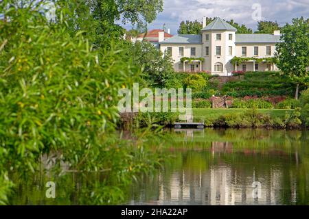 Le Woodbridge, un manoir construit en 1825 sur la rive de la rivière Derwent, dans le New Norfolk Banque D'Images