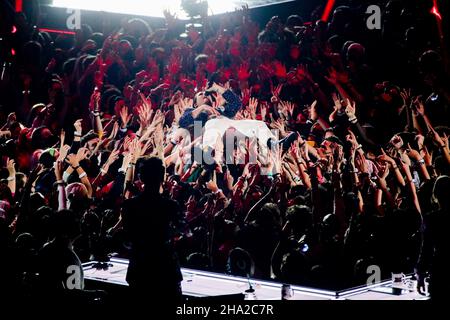 Milan, Italie.09th décembre 2021.Maneskin, Damiano David lors de X-FACTOR ITALIA 2021 finales, concert de musique à Milan, Italie, décembre 09 2021 crédit: Agence de photo indépendante/Alamy Live News Banque D'Images