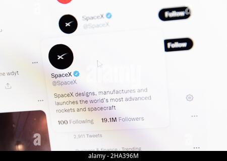 Minsk, Bélarus - 10 décembre 2021: Compte Twitter spacex sur l'écran Banque D'Images