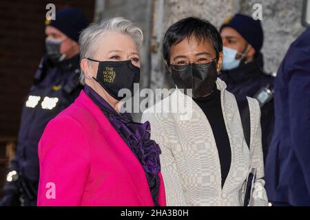 Oslo, Norvège.10th décembre 2021.Oslo 20211210.Maria Ressa, lauréate du Prix de la paix, arrive à la cérémonie de remise du Prix Nobel de la paix à l'hôtel de ville d'Oslo.Photo: Terje Bendiksby/NTB crédit: NTB Scanpix/Alay Live News Banque D'Images
