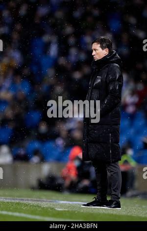 SAN SEBASTIAN, ESPAGNE - DÉCEMBRE 09: Roger Schmidt entraîneur-chef de PSV Eindhoven pendant le match de l'UEFA Europa League groupe B entre Real Sociedad et PSV Eindhoven à Estadio Anoeta le 9 décembre 2021 à San Sebastian, Espagne.(Photo par MB Media) Banque D'Images