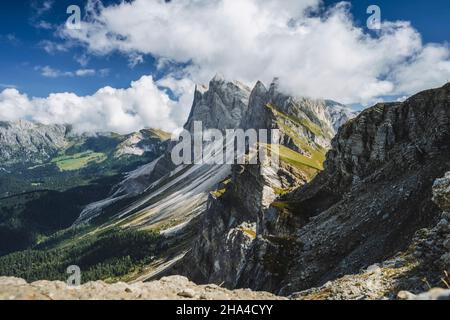 magnifique paysage de pic de seceda dans les alpes dolomites, chaîne de montagnes odle, tyrol du sud, italie, europe. Banque D'Images