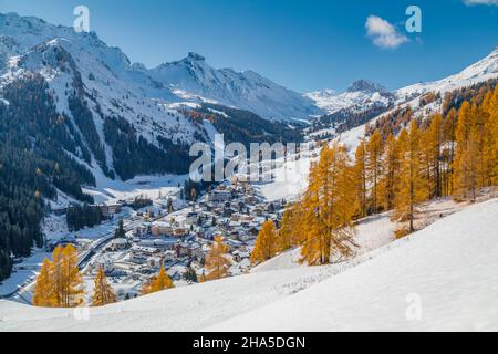 arabba,station de ski d'hiver,livinallongo del col di lana,belluno,dolomites,veneto,italie Banque D'Images