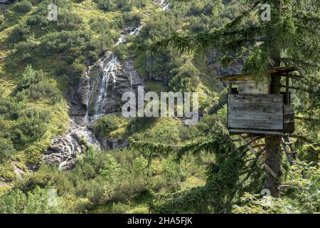 autriche,kleinwalsertal,chute d'eau au bout du gemsteltal. Banque D'Images
