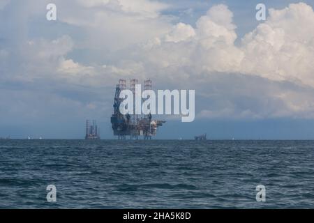 Plates-formes pétrolières offshore au Brunei Banque D'Images