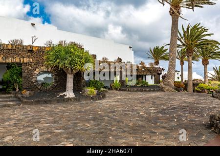 casa de los volcanes,maison des volcans,centre de recherche,centre d'information,jameos del agua,site artistique et culturel,construit par césar manrique,artiste espagnol de lanzarote,1919-1992,lanzarote,canaries,espagne,europe Banque D'Images