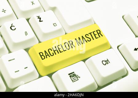 Écriture affichant le texte Bachelor Master.Photo conceptuelle un diplôme avancé complété après la licence est la dactylographie de degré en ligne protocoles de réseau Banque D'Images