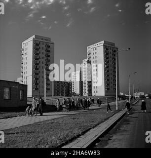 Cracovie, 1969-11-27.Panorama osiedla Józefa Strusia, W Bieñczycach (XVI dzielnicy Krakowa). mta PAP/Zbigniew StaszyszynCracovie, novembre 27 : fleurs d'appartements de Jozefa Strusia Housing Settlement à Bienczyce (district 16th de Cracovie). mta PAP/Zbigniew Staszyszyn Banque D'Images