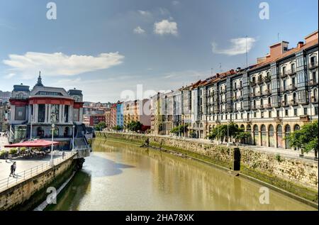 Paysage urbain de Bilbao, HDR image Banque D'Images