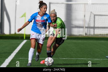 Pomigliano, Italie.11th décembre 2021.Martina Fusini (33) Pomigliano Calcio Femminile pendant le match de football italien Seria A Women 2021/2022 entre Pomigliano Femminile vs Napoli Femminile le 11 décembre 2021 au stade Ugo Gobbato à Pomigliano Italie crédit: Agence de photo indépendante/Alamy Live News Banque D'Images