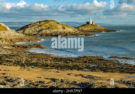 Mumbles Lighthouse sur la côte sud du pays de Galles, près de Bracelet Bay, sur la péninsule de Gower Banque D'Images