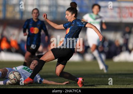 Suning Centre, Milan, Italie, 11 décembre 2021,Ghoutia Karcouni (FC Internazionale) marque le premier but de son camp lors du match Inter - FC Internazionale contre US Sassuolo - football italien Serie A Women Banque D'Images