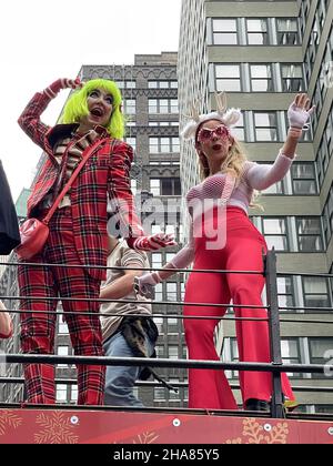 NEW YORK, NY - DÉCEMBRE 11 : vue de SantaCon 2021 à New York le 11 décembre 2021.Crédit: Rainmaker photo/MediaPunch Banque D'Images