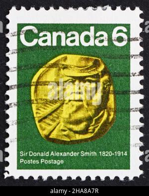 CANADA - VERS 1970 : un timbre imprimé au Canada montre Sir Donald Alexander Smith, constructeur de chemin de fer et haut-commissaire du Canada, vers 1970 Banque D'Images