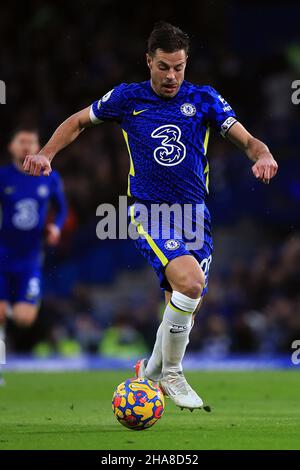 Londres, Royaume-Uni.11th décembre 2021.Cesar Azpilicueta de Chelsea en action pendant le jeu.Match Premier League, Chelsea et Leeds United au Stamford Bridge à Londres le samedi 11th décembre 2021. Cette image ne peut être utilisée qu'à des fins éditoriales.Utilisation éditoriale uniquement, licence requise pour une utilisation commerciale.Aucune utilisation dans les Paris, les jeux ou les publications d'un seul club/ligue/joueur. photo par Steffan Bowen/Andrew Orchard sports photographie/Alay Live news crédit: Andrew Orchard sports photographie/Alay Live News Banque D'Images