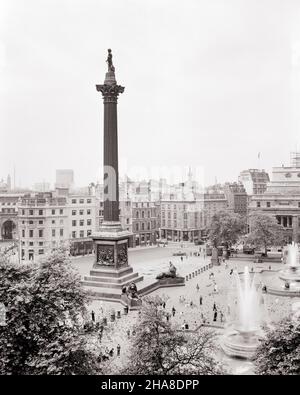 1950S 1960S COLONNE DE LORD NELSON PERSONNES PIÉTONS MARCHANT SUR TRAFALGAR SQUARE CENTRE DE LONDRES VILLE DE WESTMINSTER ANGLETERRE ROYAUME-UNI - R18246MAY001 HARS PILIER WESTMINSTER 1867 VILLES SCULPTEUR CENTRE DE LONDRES VILLE DE WESTMINSTER MORT CALCAIRE 1805 ADMIRAL BRONZE NOIR ET BLANCCONÇU GRANDE-BRETAGNE HORATIO NELSON LORD GUERRES NAPOLÉONIENNES ANCIEN MODÈLE SIR EDWIN LANDSEER TRAFALGAR ROYAUME-UNI Banque D'Images