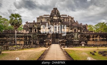 Baphuon - ancien palais du roi à Angkor, Cambodge Banque D'Images