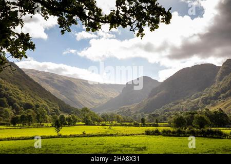 Royaume-Uni, Cumbria, Borrowdale, Seatoller, Seathwaite entouré de coquillages Banque D'Images