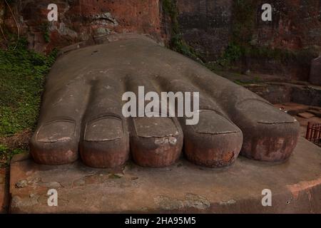 Leshan, Chine.Avril 2015.Le Bouddha géant de Leshan est une statue de Maitreya en position assise.Sichuan, Chine..le Bouddha a été inclus par l'UNESCO Banque D'Images