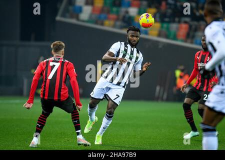 Friuli - stade Dacia Arena, Udine, Italie, 11 décembre 2021,En-tête de l'Udinese Stefano Okaka pendant Udinese Calcio vs AC Milan - italien football série A match Banque D'Images