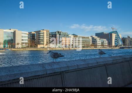 Docklands, Spencer Dock, IFSC House, le Centre des congrès, Sir John Rogerson's Quay, City Quay, Custom House, Docklands in pandemium covid-19, Dublin Banque D'Images