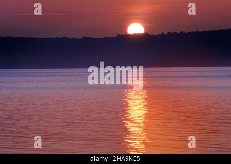 Magnifique coucher de soleil sur Belfast Lough Banque D'Images