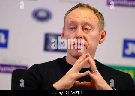 Swansea, Royaume-Uni.11th décembre 2021.Steve Cooper, entraîneur-directeur de Nottingham Forest lors de la conférence de presse après le match.EFL Skybet Championship Match, Swansea City v Nottingham Forest au Swansea.com Stadium de Swansea le samedi 11th décembre 2021. Cette image ne peut être utilisée qu'à des fins éditoriales.Utilisation éditoriale uniquement, licence requise pour une utilisation commerciale.Aucune utilisation dans les Paris, les jeux ou les publications d'un seul club/ligue/joueur. photo par Andrew Orchard/Andrew Orchard sports Photography/Alamy Live News crédit: Andrew Orchard sports Photography/Alamy Live News Banque D'Images