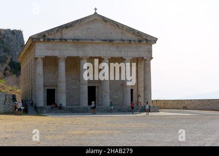 L'église Saint George à l'intérieur de la vieille forteresse de Corfou, Grèce Banque D'Images