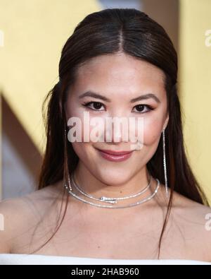 BEVERLY HILLS, LOS ANGELES, CALIFORNIE, États-Unis - DÉCEMBRE 11 : l'actrice Ally Maki arrive au Gala annuel inoubliable Asian American Awards 19th qui s'est tenu à l'hôtel Beverly Hilton le 11 décembre 2021 à Beverly Hills, Los Angeles, Californie, États-Unis.(Photo de Xavier Collin/image Press Agency) Banque D'Images