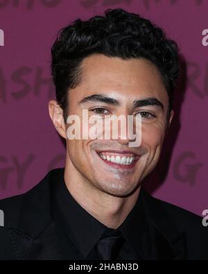 Beverly Hills, États-Unis.11th décembre 2021.BEVERLY HILLS, LOS ANGELES, CALIFORNIE, États-Unis - DÉCEMBRE 11 : l'acteur américain Darren Barnett arrive au Gala annuel inoubliable Asian American Awards 19th qui s'est tenu à l'hôtel Beverly Hilton le 11 décembre 2021 à Beverly Hills, Los Angeles, Californie, États-Unis.(Photo de Xavier Collin/image Press Agency/Sipa USA) crédit: SIPA USA/Alay Live News Banque D'Images