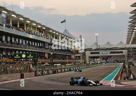 Abu Dhabi, Abu Dhabi.12th décembre 2021.Nicholas Latifi (CDN) Williams Racing FW43B.12.12.2021. Championnat du monde de Formule 1, Rd 22, Grand Prix d'Abu Dhabi, circuit Yas Marina, Abu Dhabi, jour de la course.Le crédit photo doit être lu : images XPB/Press Association.Crédit : XPB Images Ltd/Alamy Live News Banque D'Images