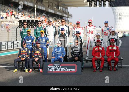 Circuit Yas Marina, Abu Dhabi.12th décembre 2021; circuit Yas Marina, Abu Dhabi, Émirats arabes Unis: FIA Abu Dhabi F1 Grand Prix Journée de course: Pilotes fin d'année photo crédit: Action plus Sports Images/Alamy Live News Banque D'Images