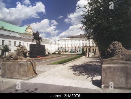 Varsovie, 1995-06.Pa³ac Namiestnikowski (Koniecpolskich, Radziwi³³ów, Lubomirskich) przy Krakowskim Przedmieœciu, od 1993 rezydencja Prezydenta Rzeczypospolitej Polskiej. gr PAP/Jan Morek Banque D'Images