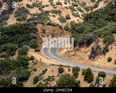 Moto en tournée sur Maricopa Highway en Californie, États-Unis Banque D'Images