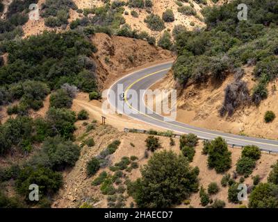 Moto en tournée sur Maricopa Highway en Californie, États-Unis Banque D'Images