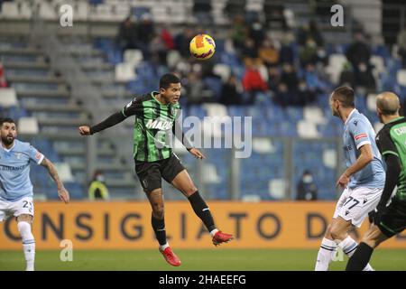 Reggio Emilia, Italie.12th décembre 2021.Rogerio (Sassuolo) avec la tête pendant les États-Unis Sassuolo vs SS Lazio, italie football série A match à Reggio Emilia, Italie, décembre 12 2021 crédit: Agence de photo indépendante / Alamy Live News Banque D'Images