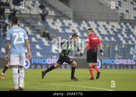 Reggio Emilia, Italie.12th décembre 2021.Domenico Berardi (Sassuolo) célèbre pour le but pendant les États-Unis Sassuolo vs SS Lazio, football italien série A match à Reggio Emilia, Italie, décembre 12 2021 crédit: Agence de photo indépendante / Alamy Live News Banque D'Images