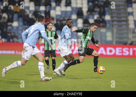 Reggio Emilia, Italie.12th décembre 2021.Giacomo Raspadori (Sassuolo) en action pendant les États-Unis Sassuolo vs SS Lazio, football italien série A match à Reggio Emilia, Italie, décembre 12 2021 crédit: Agence de photo indépendante/Alamy Live News Banque D'Images