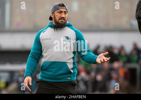 Galway, Irlande.12th décembre 2021.Bundee AKI du Connacht lors de la Heineken Champions Cup, Round 1, Pool B Match entre Connacht Rugby et Stade Francais Paris au Sportsground de Galway, Irlande, le 12 décembre 2021 (photo par Andrew SURMA/ Credit: SIPA USA/Alay Live News Banque D'Images