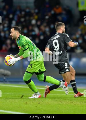 Naples, Italie.12th décembre 2021.NAPLES, ITALIE - DÉCEMBRE 12: Gardien de but David Ospina de SSC Napoli pendant la série Un match entre SSC Napoli et Empoli FC au Stadio Diego Armando Maradona le 12 décembre 2021 à Naples, Italie (photo de Ciro Santangelo/Orange Pictures) Credit: Orange pics BV/Alay Live News Banque D'Images