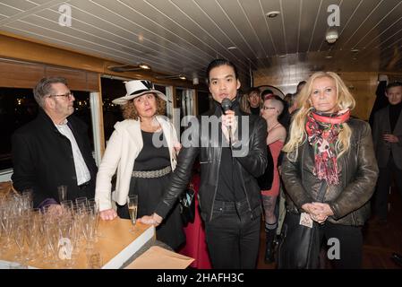 Jean-Claude Jitrois et Fiona Gélin réunis lors du gala au profit de l'association >, organisé par Jérémy Bellet, à bord du Yacht Joséphine Banque D'Images