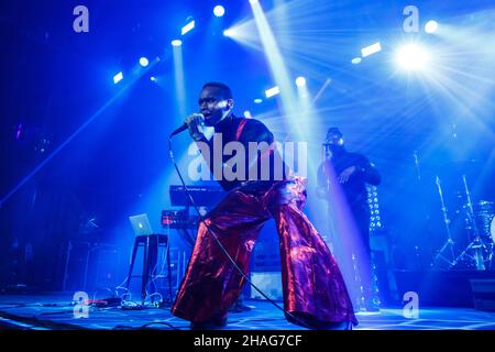 12092021 - Toronto, Canada.Le chanteur et danseur James Baley se interprétant au History Nightclub. Banque D'Images