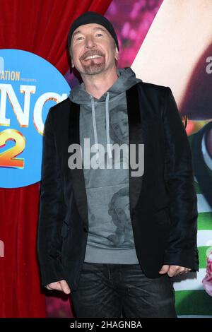 Los Angeles, Californie.12th décembre 2021.The Edge at arrivages for SING 2 Premiere, The Greek Theatre, Los Angeles, CA 12 décembre 2021.Crédit : Priscilla Grant/Everett Collection/Alay Live News Banque D'Images