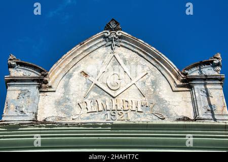 Symbole maçonnique dans l'architecture patientée du Freemason Lodge 'Hijos de Hiram'Las Tunas, Cuba Banque D'Images