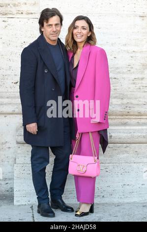 Rome, Italie.13th décembre 2021.Davide Devenuto et Serena Rossi assistent à la séance photo du film Diabolik au Space Cinema Moderno.Crédit : SOPA Images Limited/Alamy Live News Banque D'Images