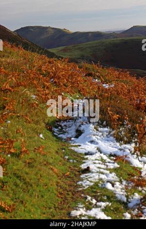 Vue sur Caer Caradoc depuis long Mynd, Shropshire Banque D'Images