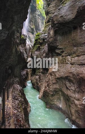 La gorge pittoresque de Partnach près de Garmisch-Partenkirchen dans les alpes bavaroises, en Allemagne Banque D'Images