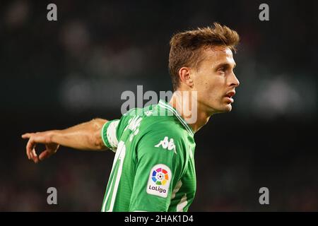 Séville, Espagne.12th décembre 2021.Sergio Canales de Real Betis vu pendant le match LaLiga Santander 2021/2022 entre Real Betis et Real Sociedad à Estadio Benito Villamarín.final score; Real Betis 4:0 Real Sociedad.Crédit : SOPA Images Limited/Alamy Live News Banque D'Images